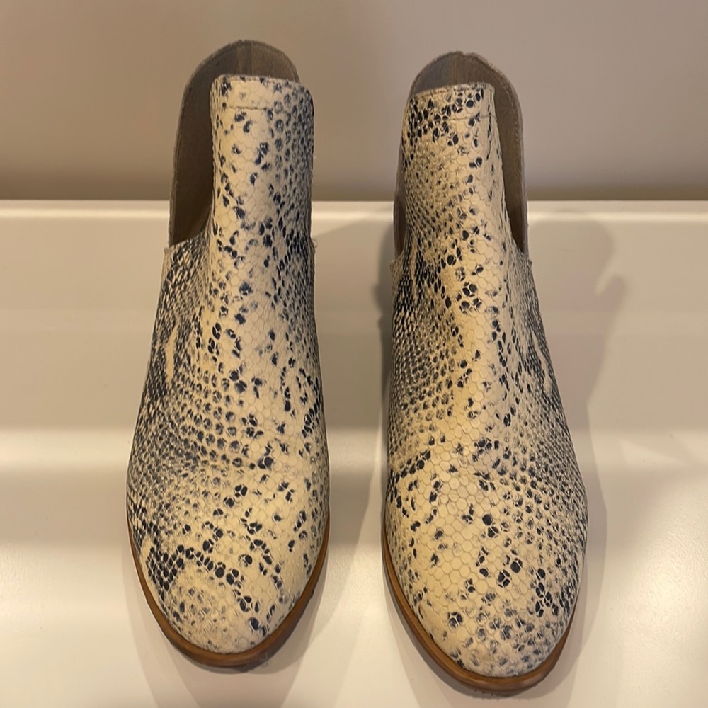 Coconuts By Matisse Pronto Split Shaft Bootie - image 1